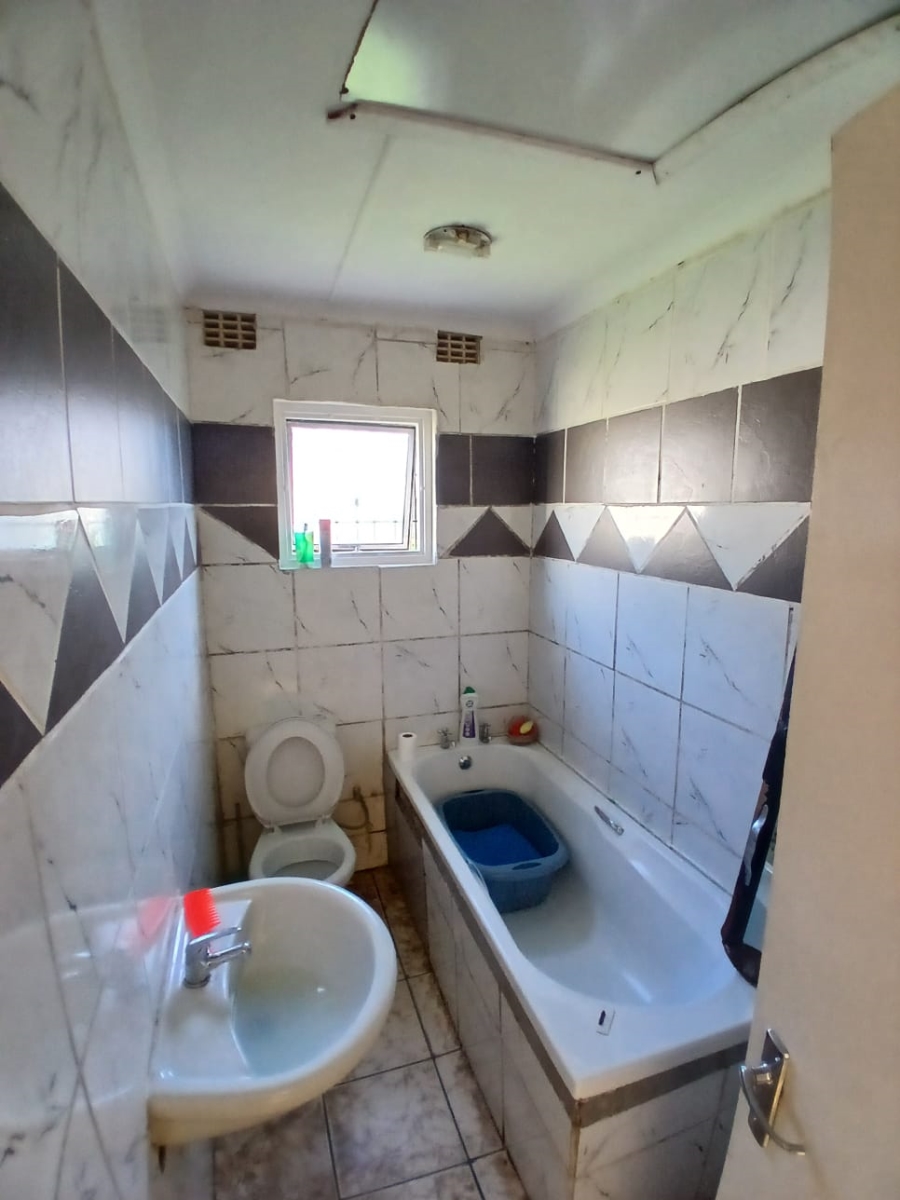 2 Bedroom Property for Sale in Haven Hills Eastern Cape